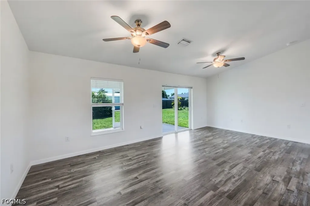 1317 NE 9th Avenue Cape Coral FL 33909