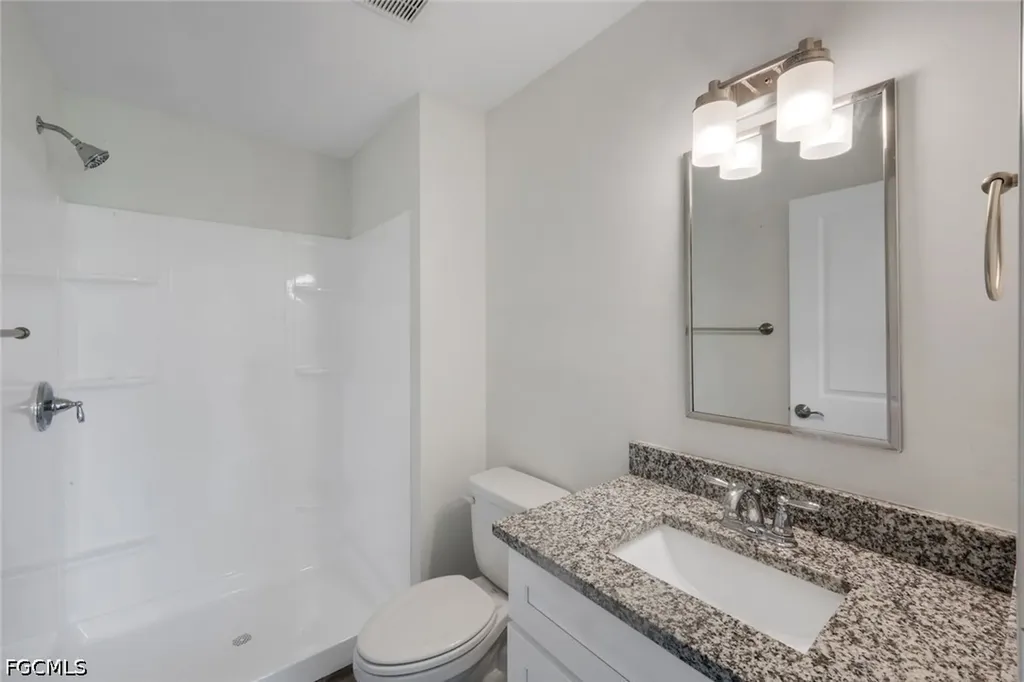 1317 NE 9th Avenue Cape Coral FL 33909