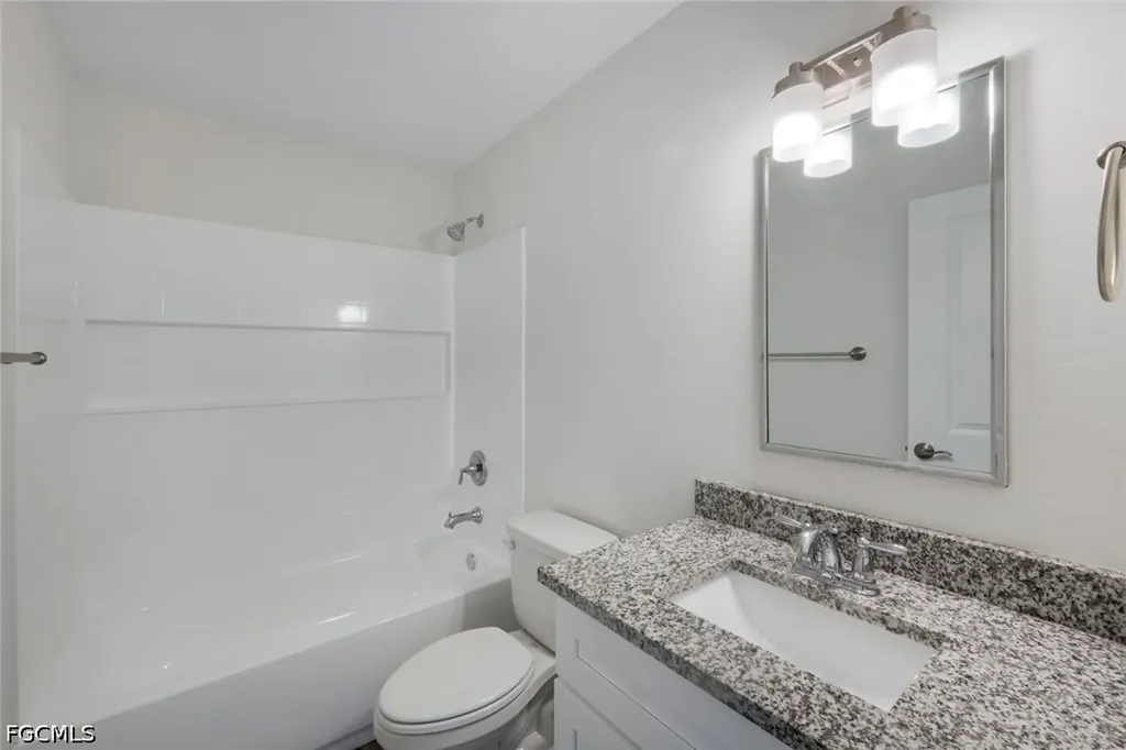 1317 NE 9th Avenue Cape Coral FL 33909