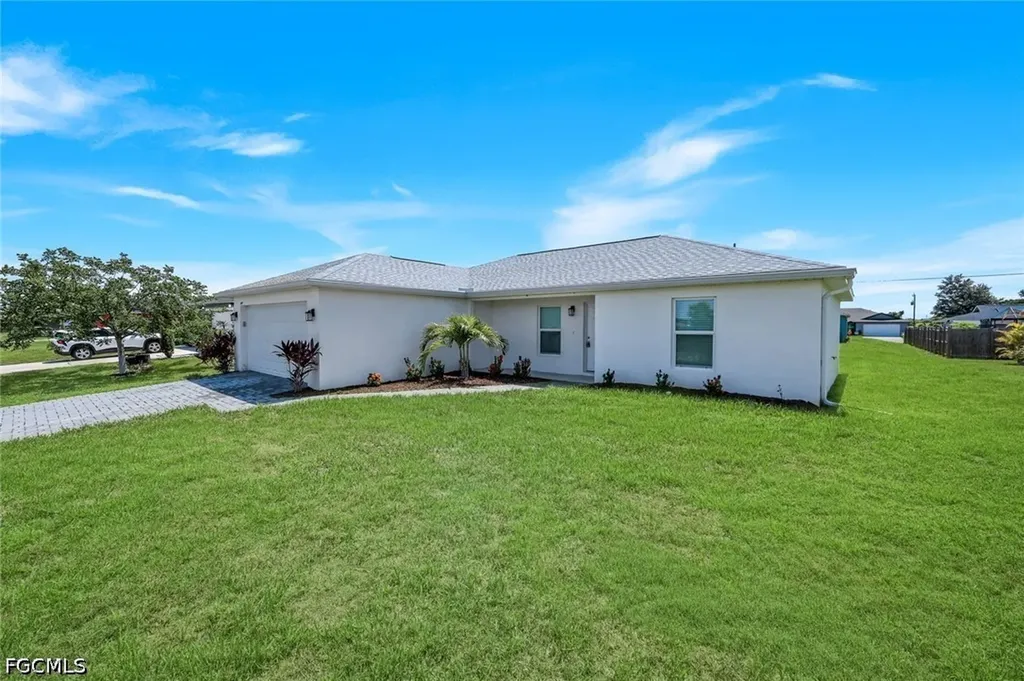 1317 NE 9th Avenue Cape Coral FL 33909