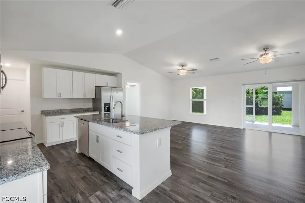 1317 NE 9th Avenue Cape Coral FL 33909