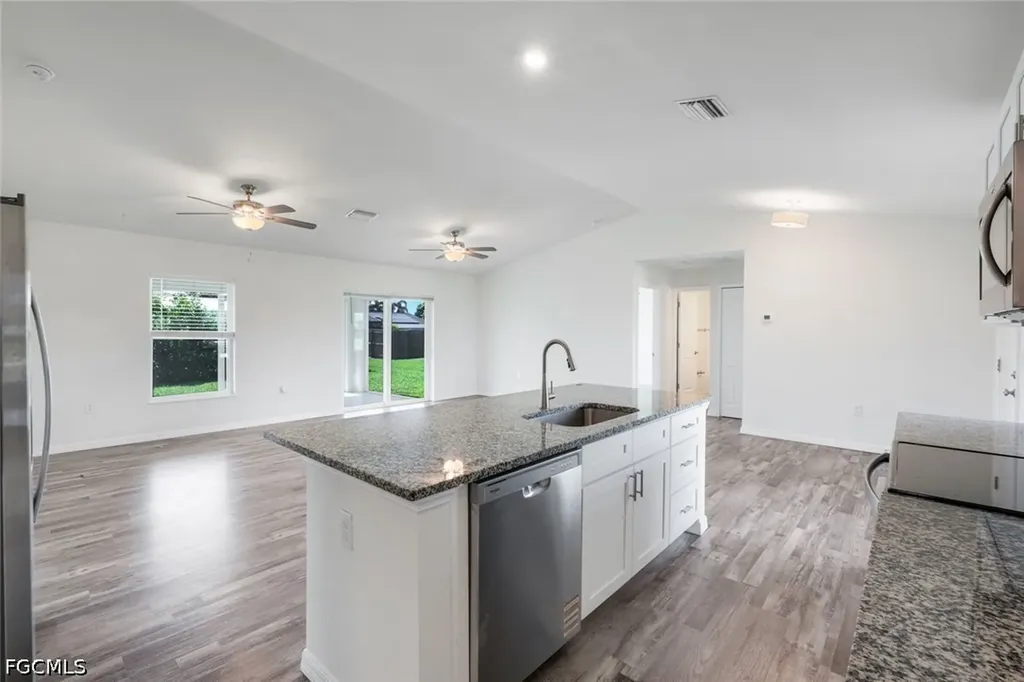 1317 NE 9th Avenue Cape Coral FL 33909