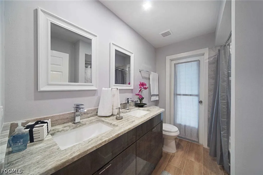 2633 SE 19th Place Cape Coral FL 33904
