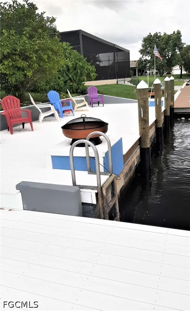 2633 SE 19th Place Cape Coral FL 33904