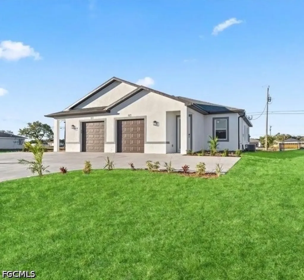 913 NE 15th Lane Cape Coral FL 33909