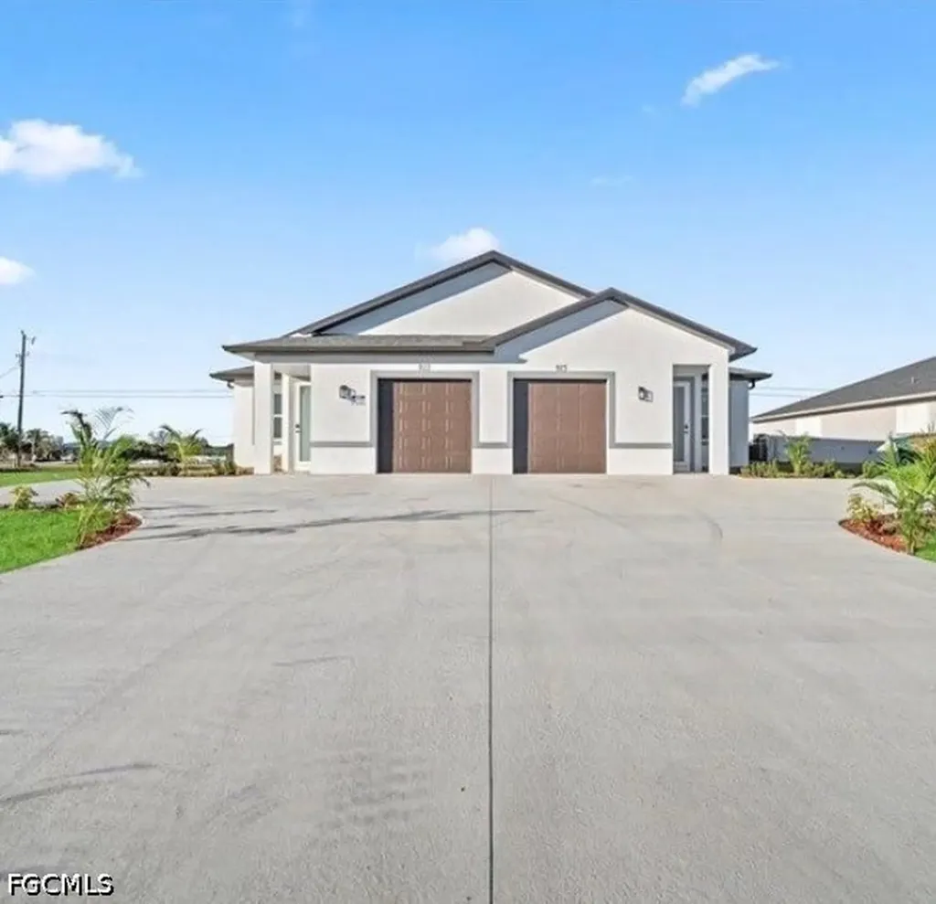 913 NE 15th Lane Cape Coral FL 33909