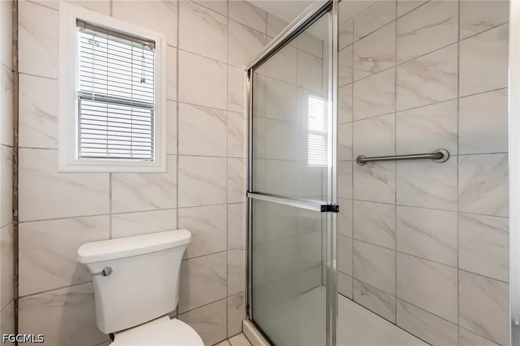 487 Jacklin Lane North Fort Myers FL 33903