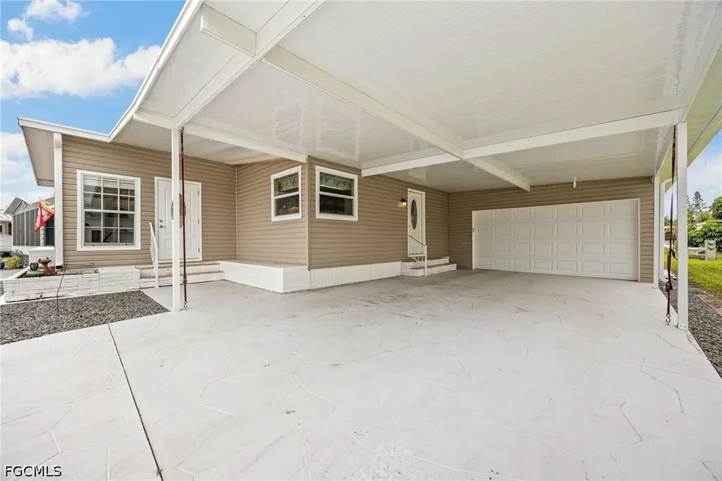 487 Jacklin Lane North Fort Myers FL 33903