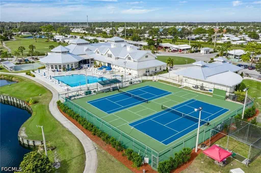 487 Jacklin Lane North Fort Myers FL 33903