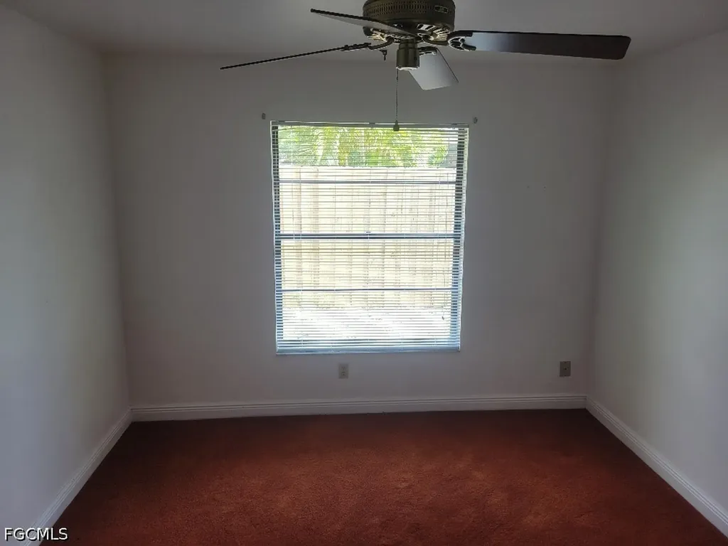 1030 SE 17th Place Cape Coral FL 33990
