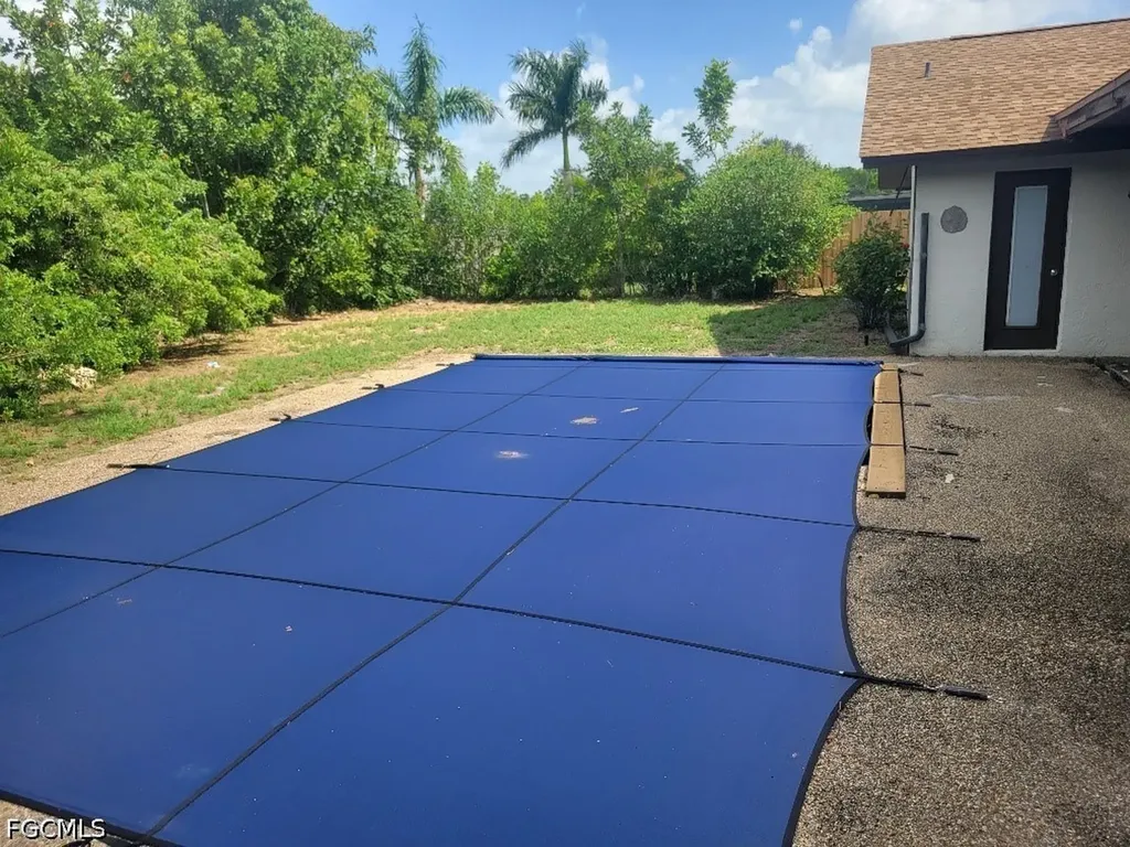 1030 SE 17th Place Cape Coral FL 33990