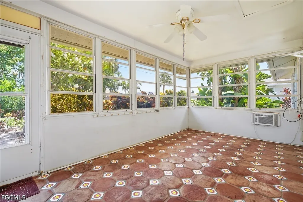 1513 SW 44th Street Cape Coral FL 33914