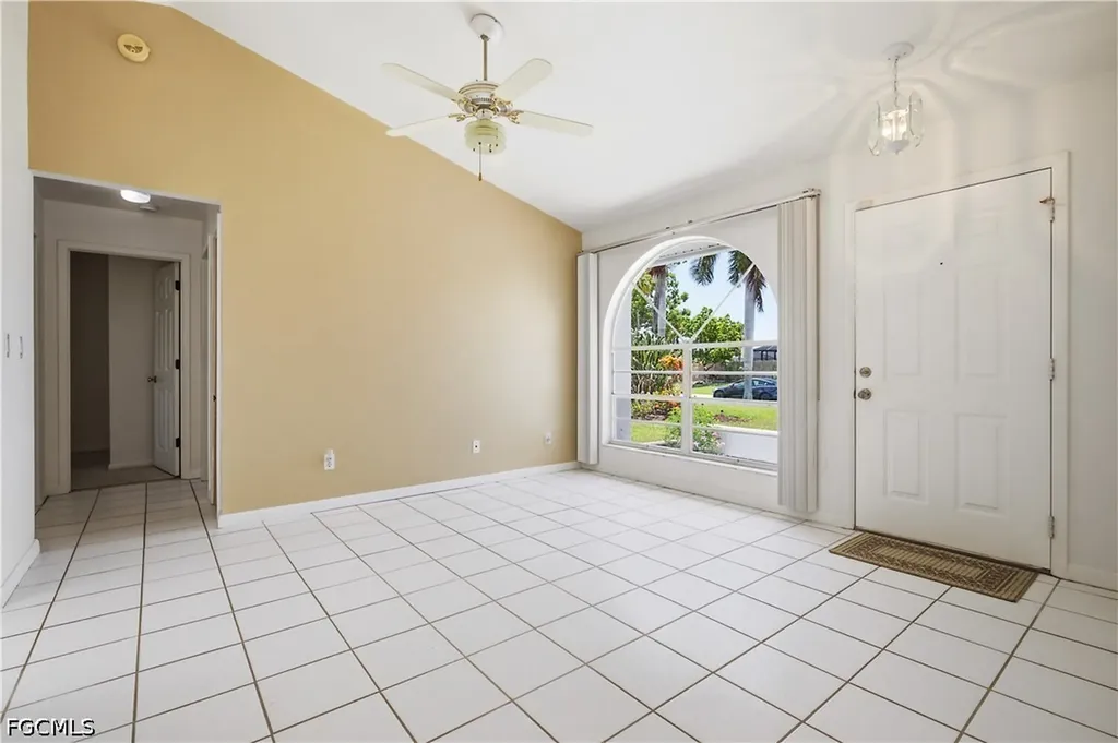 1513 SW 44th Street Cape Coral FL 33914
