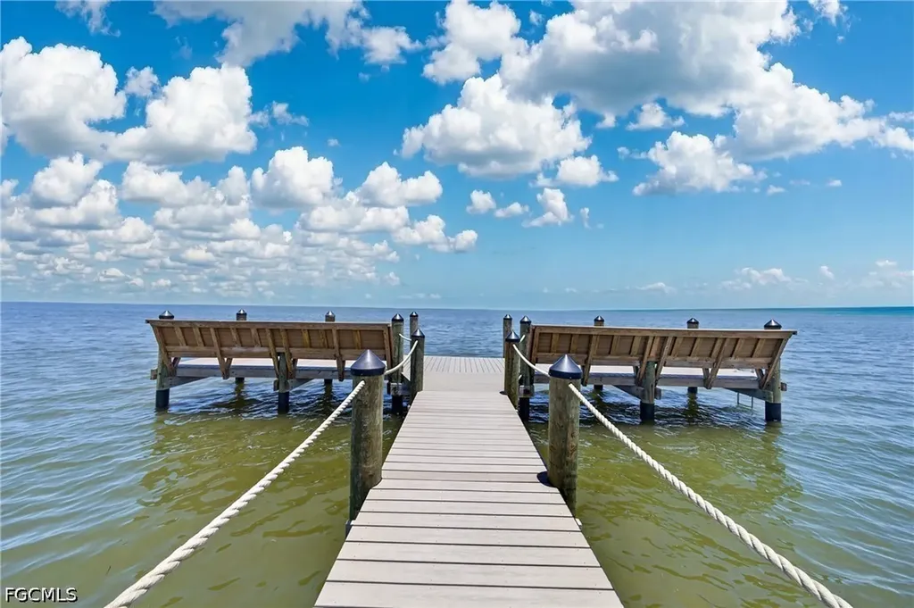 16600 Bocilla Island Club Drive Bokeelia FL 33922