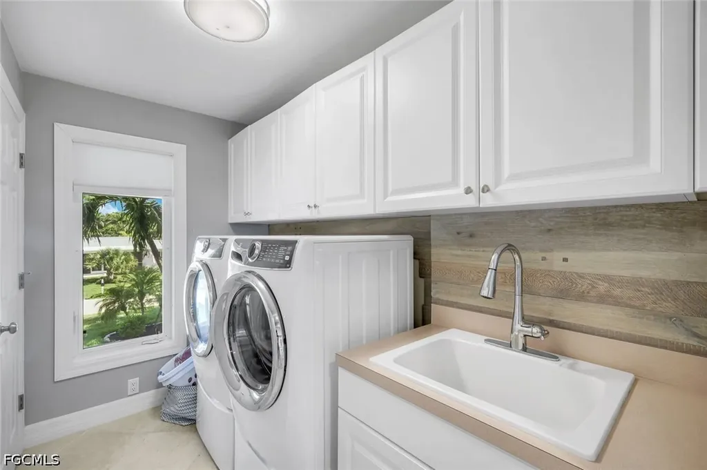 1111 Schooner Place Sanibel FL 33957