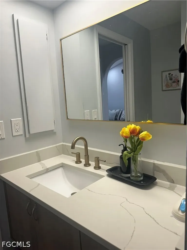 1626 SE 2nd Street Cape Coral FL 33990