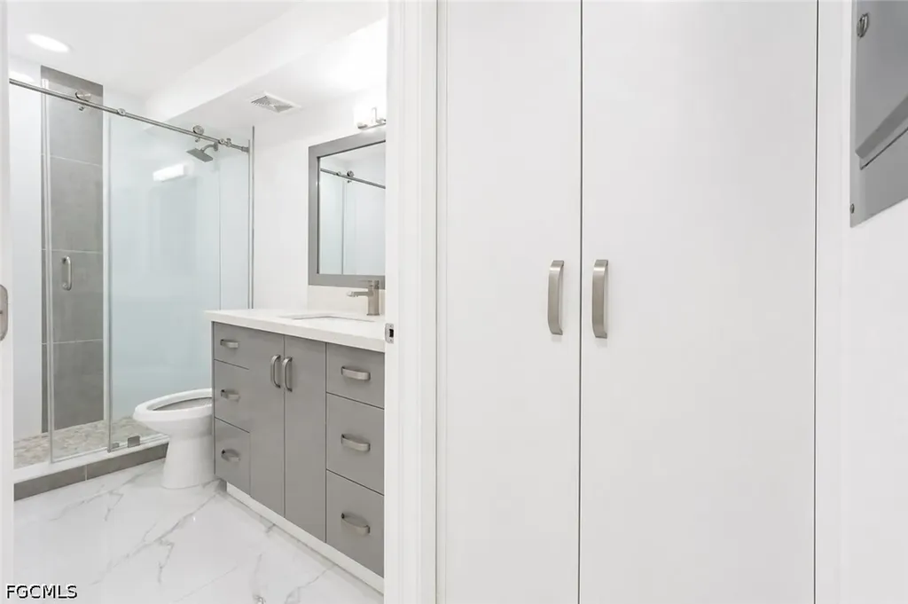 2504 SE 16th Place Cape Coral FL 33904
