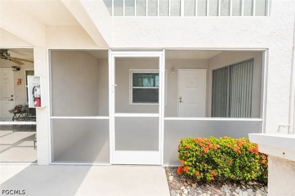 2504 SE 16th Place Cape Coral FL 33904