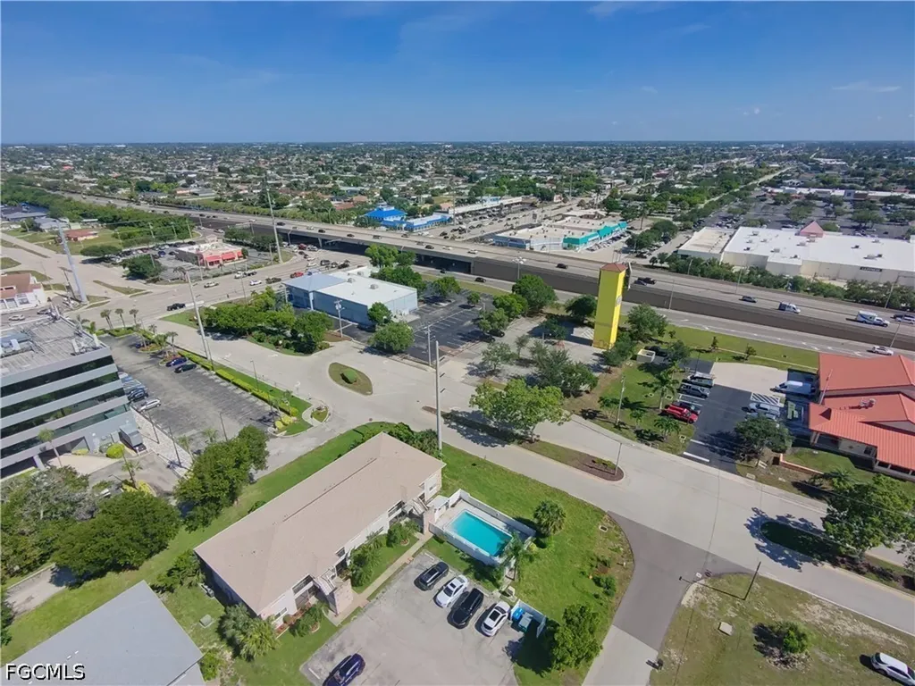 2504 SE 16th Place Cape Coral FL 33904