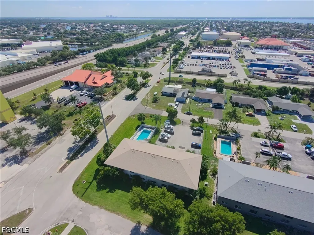 2504 SE 16th Place Cape Coral FL 33904