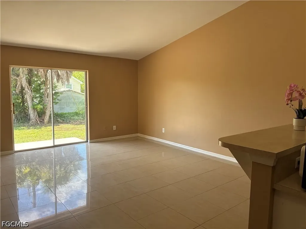 10741 Robinson Street Fort Myers FL 33908
