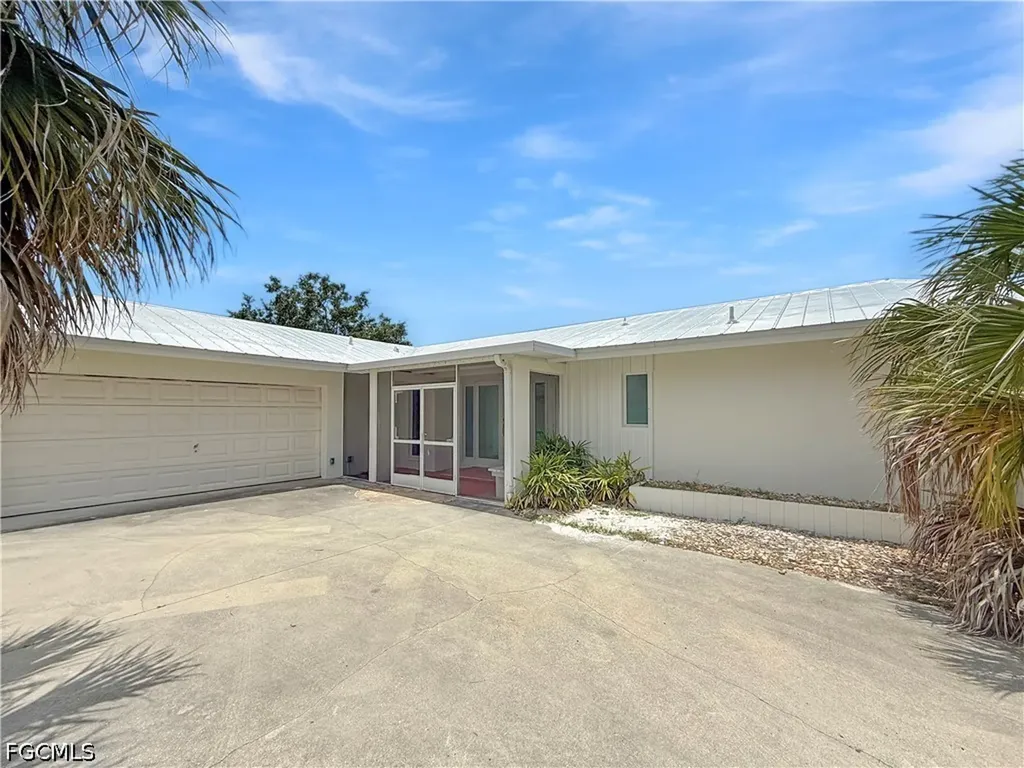 6950 Overlook Drive Fort Myers FL 33919