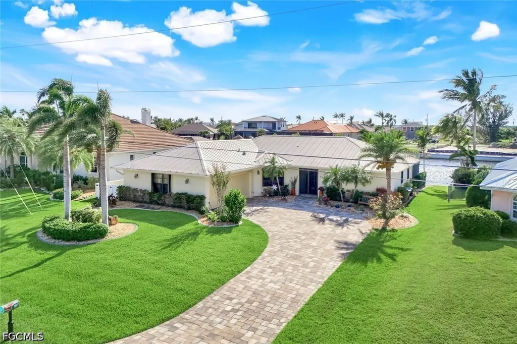 2556 SW 28th Place Cape Coral FL 33914