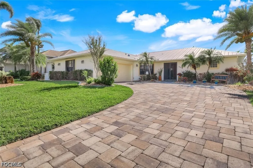 2556 SW 28th Place Cape Coral FL 33914