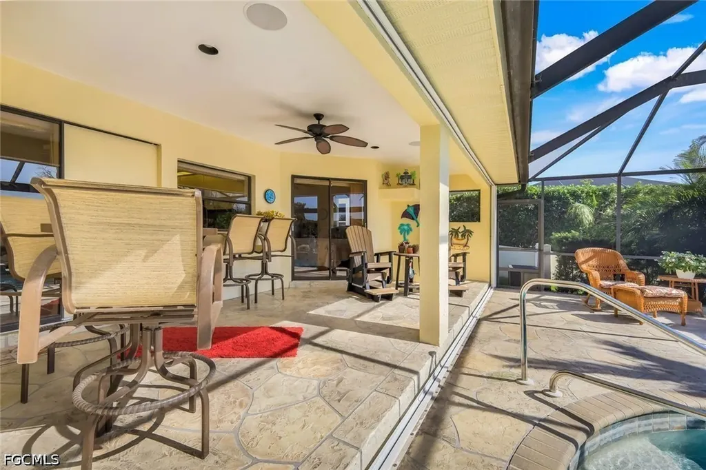 2556 SW 28th Place Cape Coral FL 33914