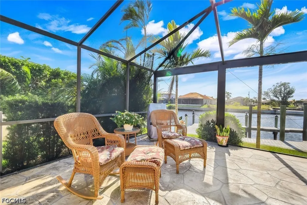 2556 SW 28th Place Cape Coral FL 33914