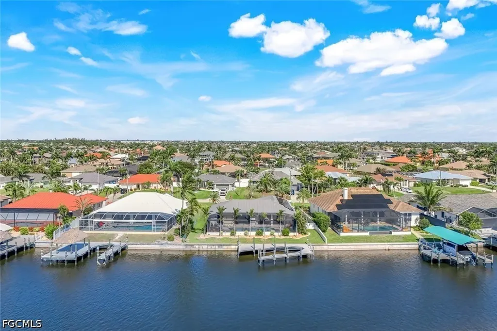 2556 SW 28th Place Cape Coral FL 33914