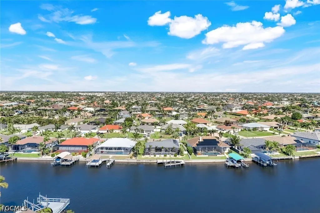 2556 SW 28th Place Cape Coral FL 33914