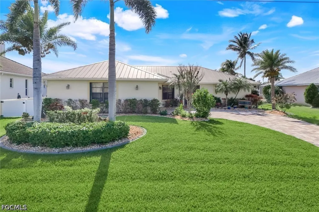 2556 SW 28th Place Cape Coral FL 33914