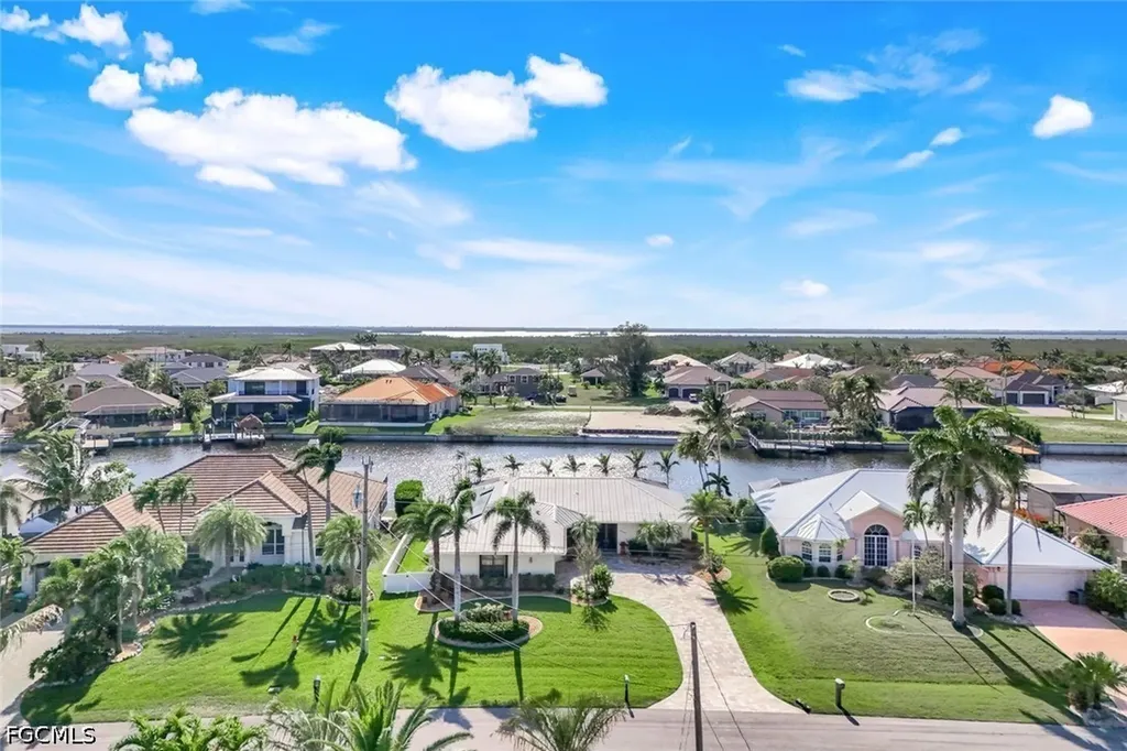 2556 SW 28th Place Cape Coral FL 33914