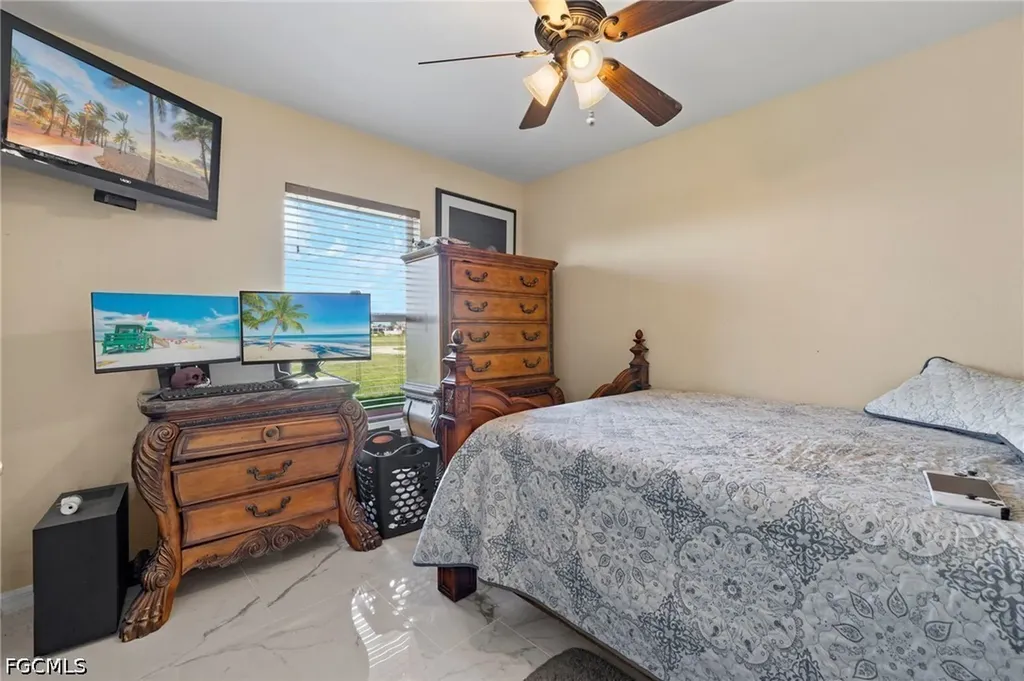 610 NE 12th Street Cape Coral FL 33909