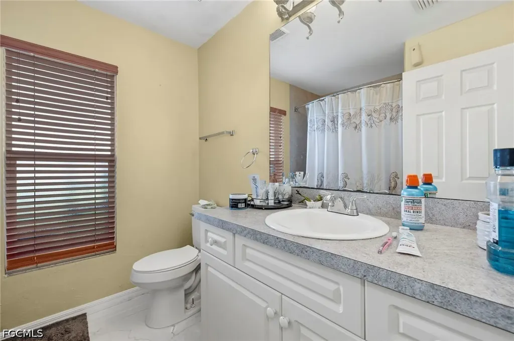 610 NE 12th Street Cape Coral FL 33909