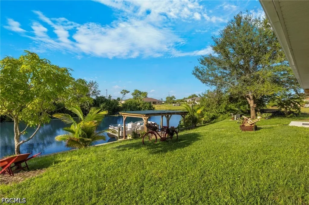 610 NE 12th Street Cape Coral FL 33909