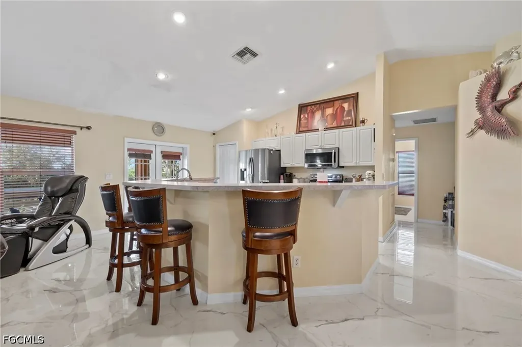 610 NE 12th Street Cape Coral FL 33909