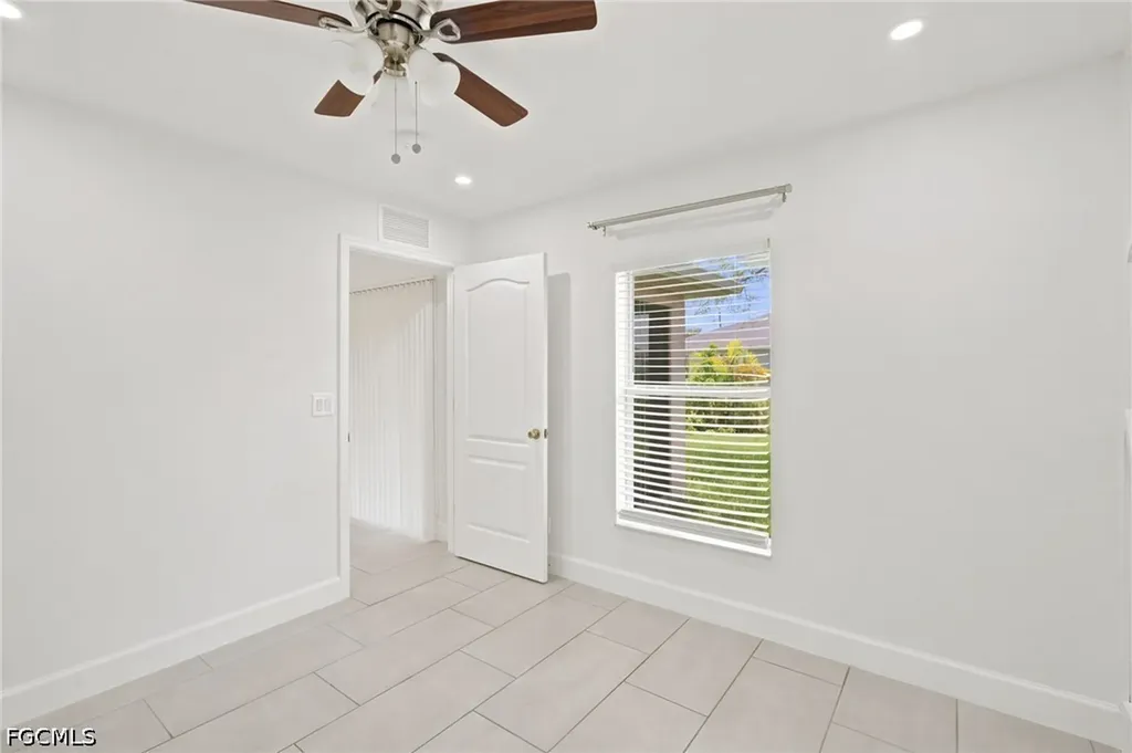 841 NE 6th Avenue Cape Coral FL 33909