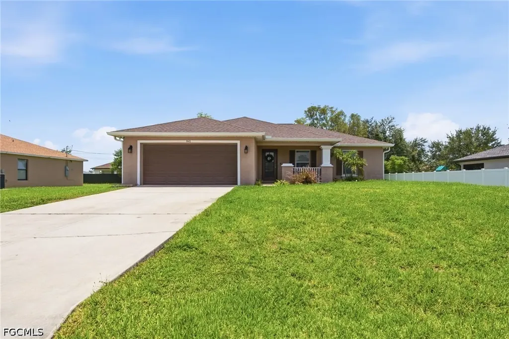 841 NE 6th Avenue Cape Coral FL 33909