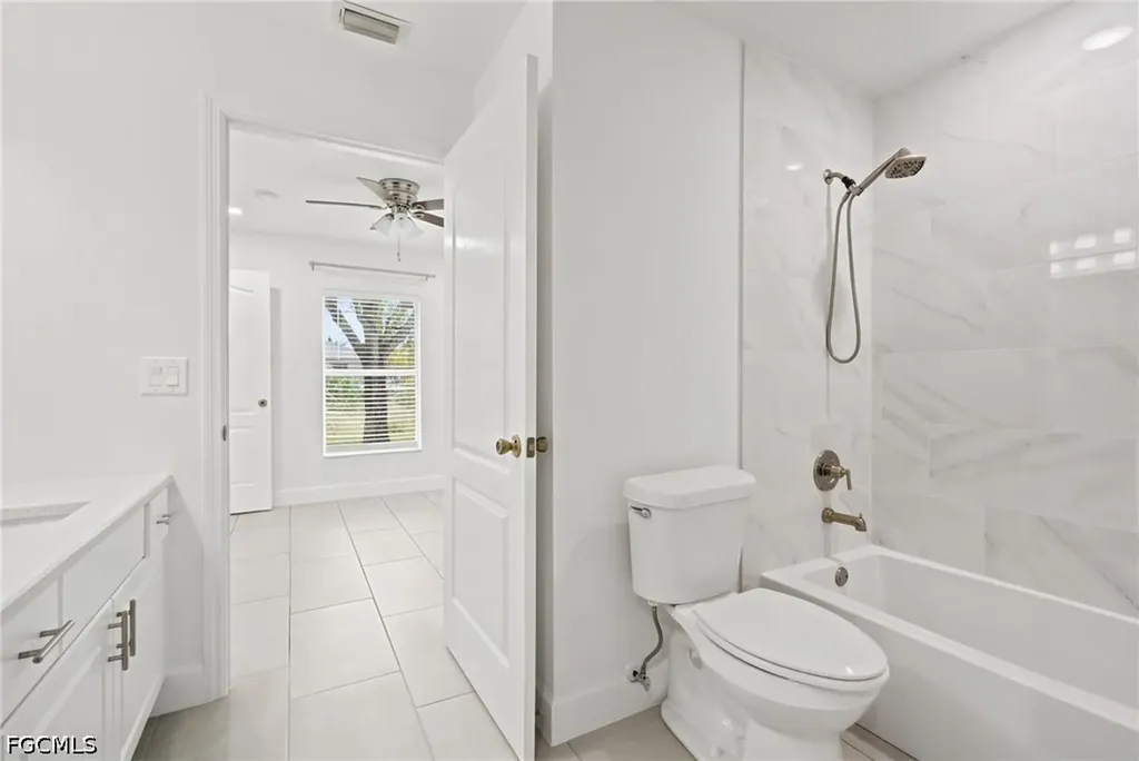841 NE 6th Avenue Cape Coral FL 33909