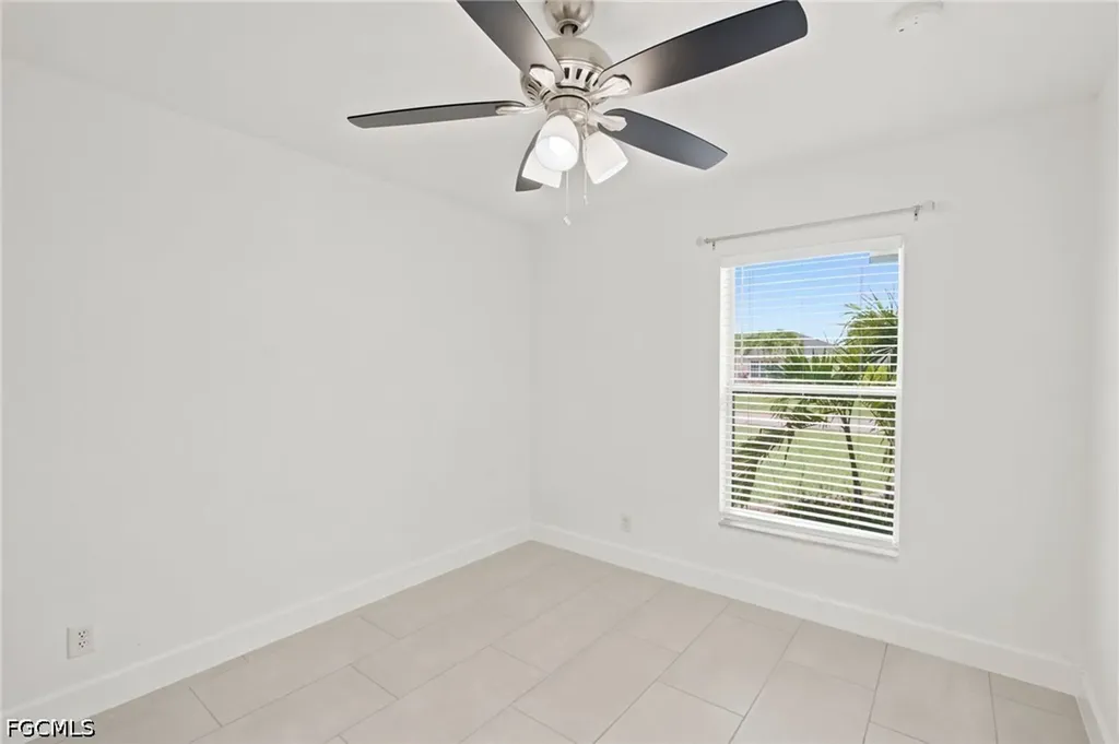 841 NE 6th Avenue Cape Coral FL 33909