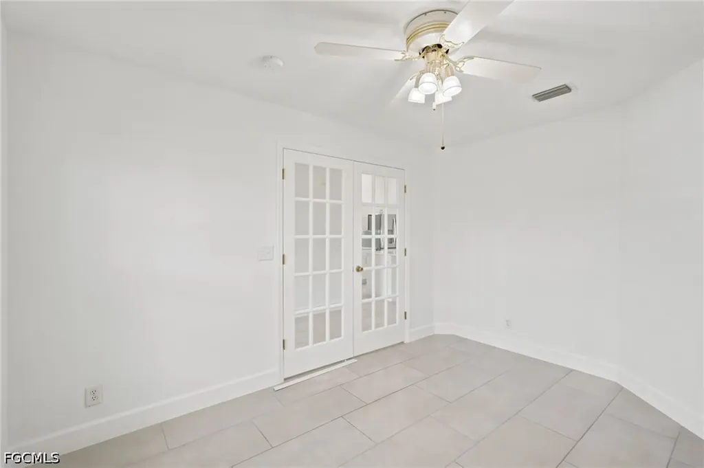 841 NE 6th Avenue Cape Coral FL 33909