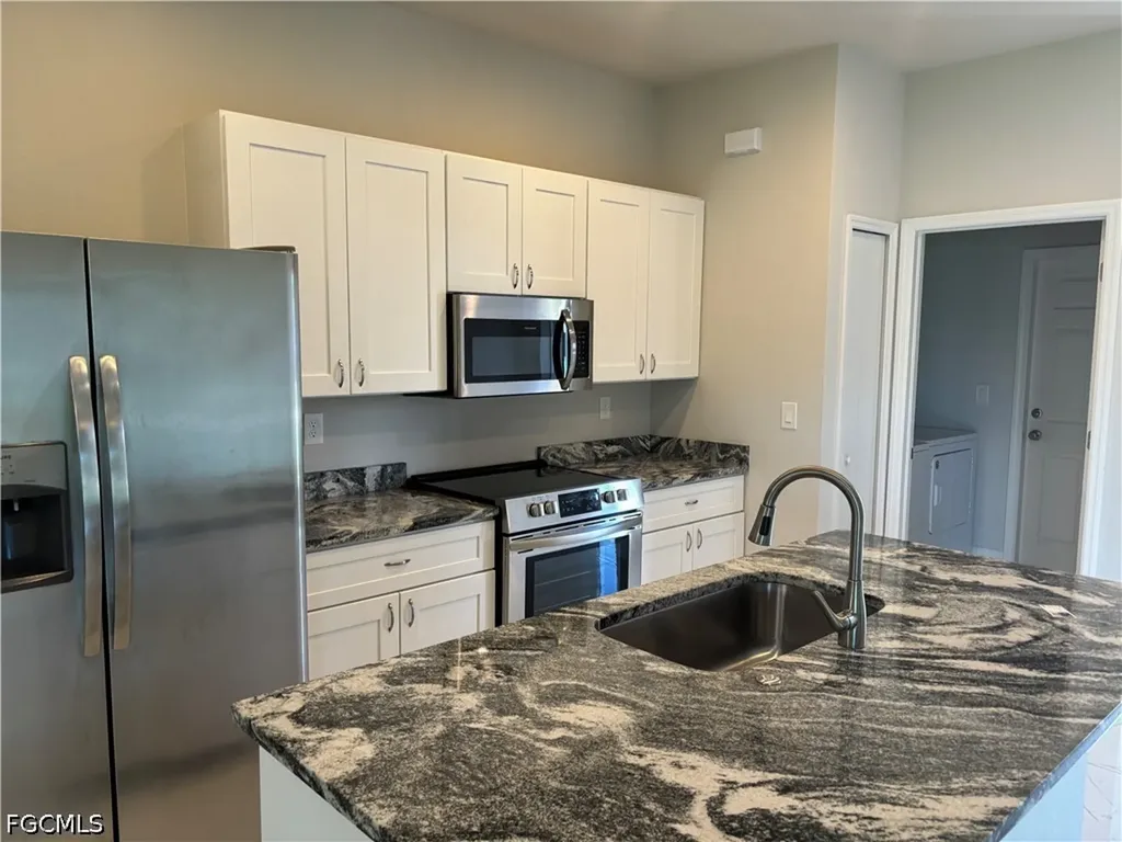 130 SW 37th Avenue Cape Coral FL 33991
