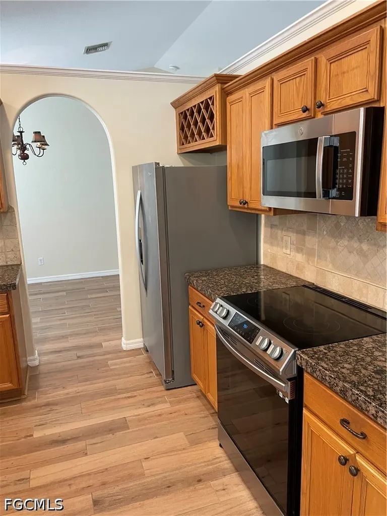 1512 SE 2nd Avenue Cape Coral FL 33990