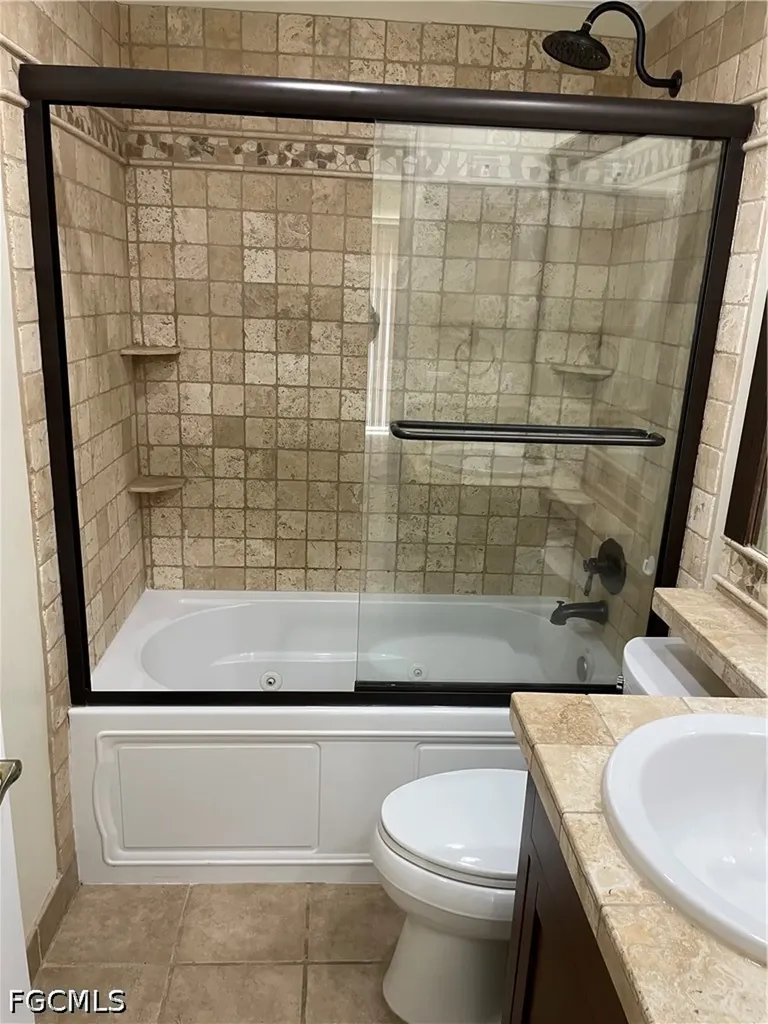 1512 SE 2nd Avenue Cape Coral FL 33990