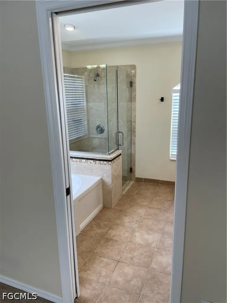 1512 SE 2nd Avenue Cape Coral FL 33990