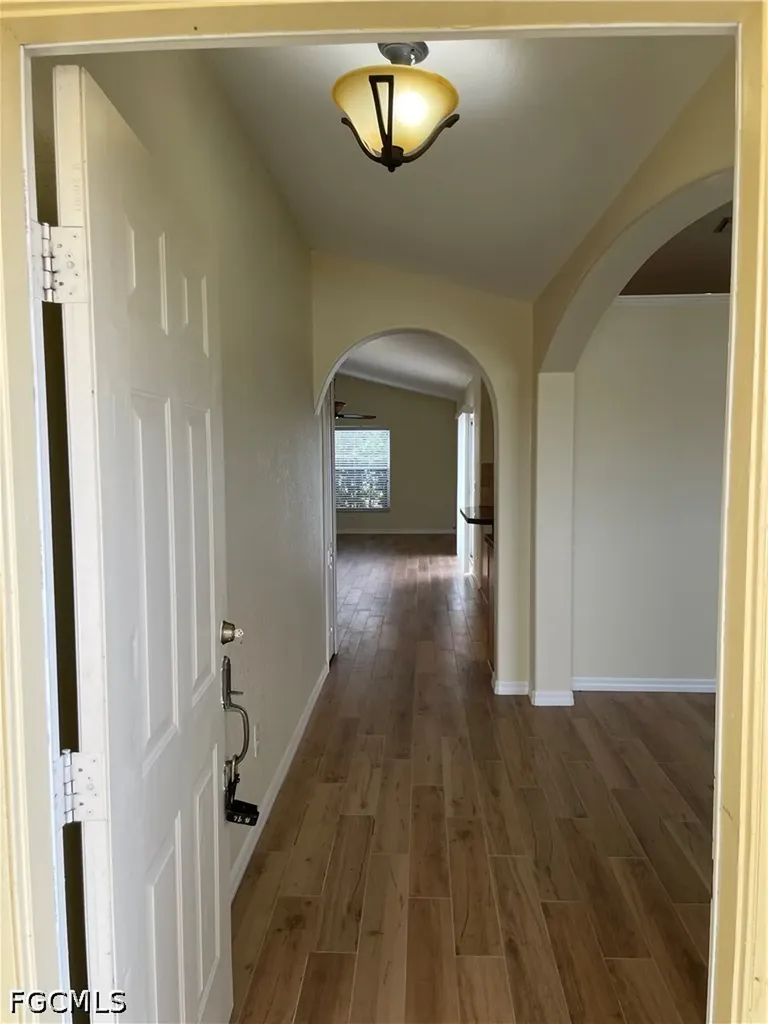 1512 SE 2nd Avenue Cape Coral FL 33990