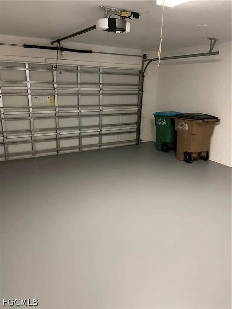 1512 SE 2nd Avenue Cape Coral FL 33990