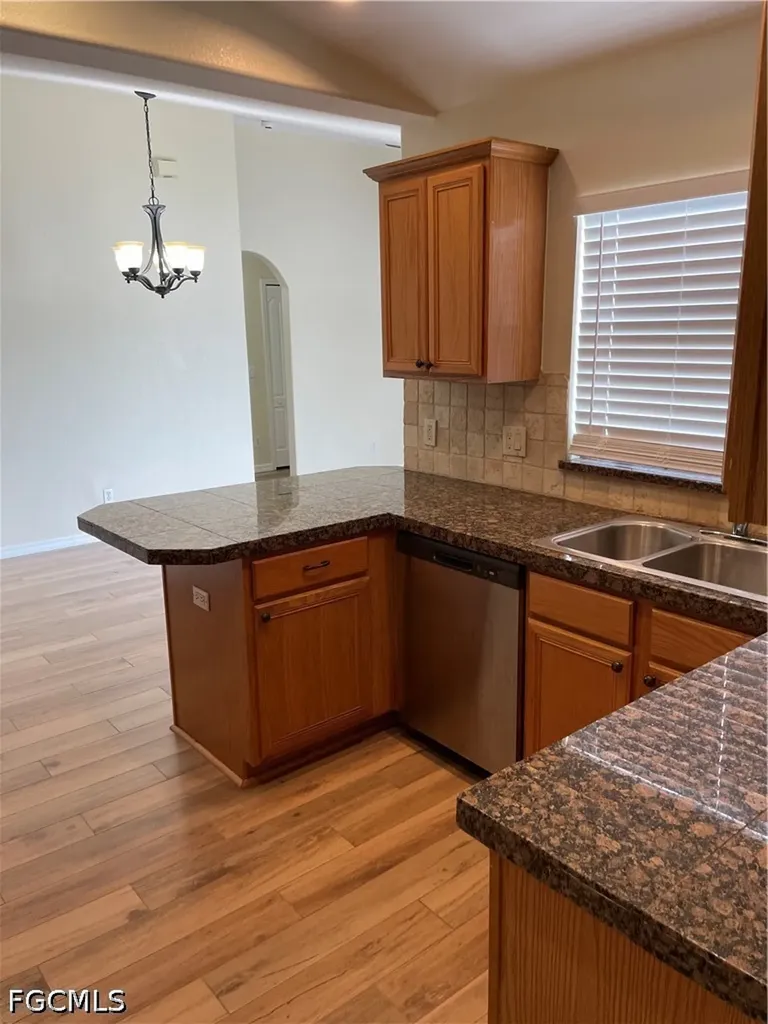 1512 SE 2nd Avenue Cape Coral FL 33990
